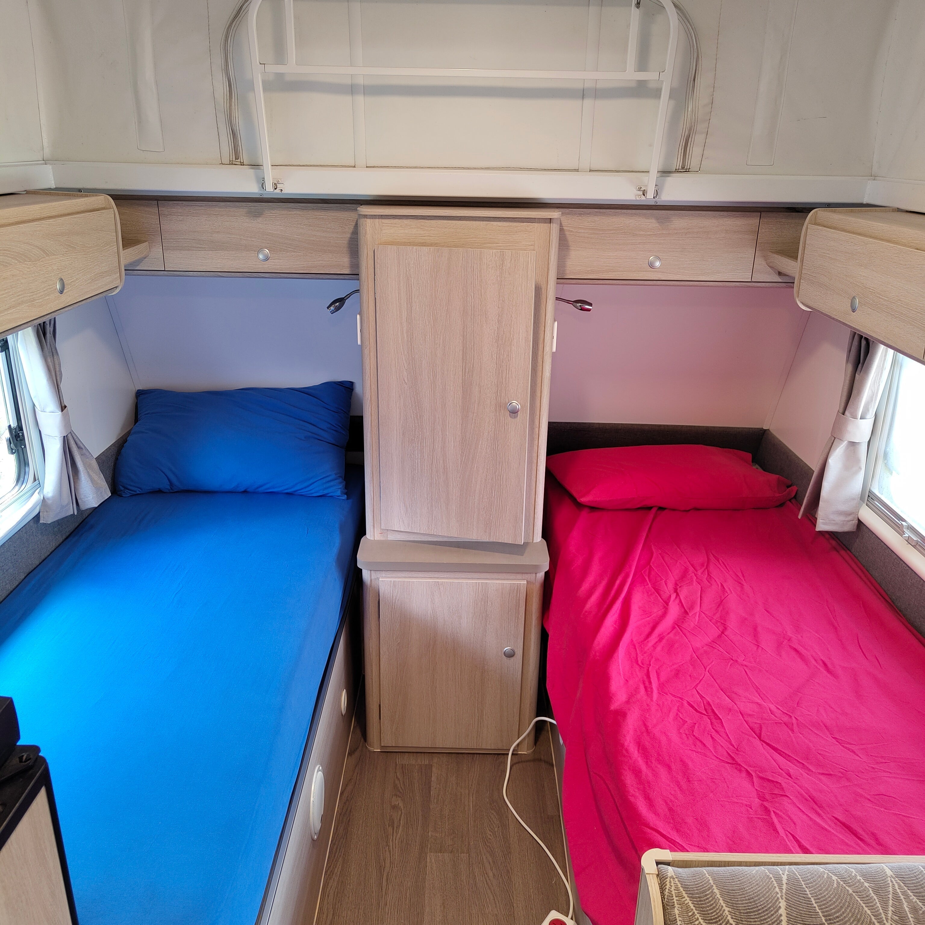 Caravan Bedding That Stays Put – Easy Fit Jersey Sheets for Every Size | It-Fits